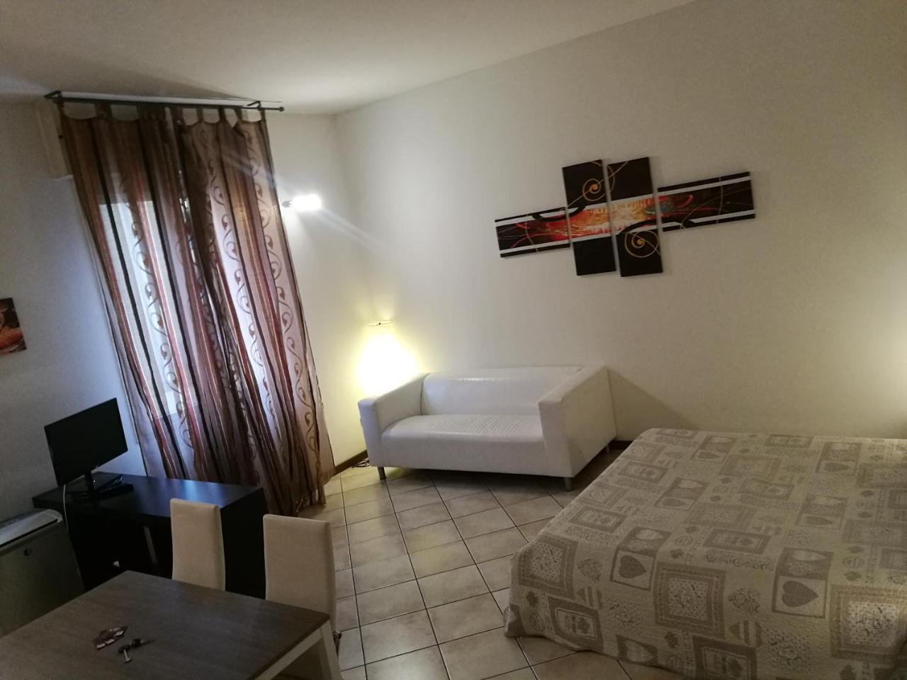 Residenza Ugo Bassi Apartamento