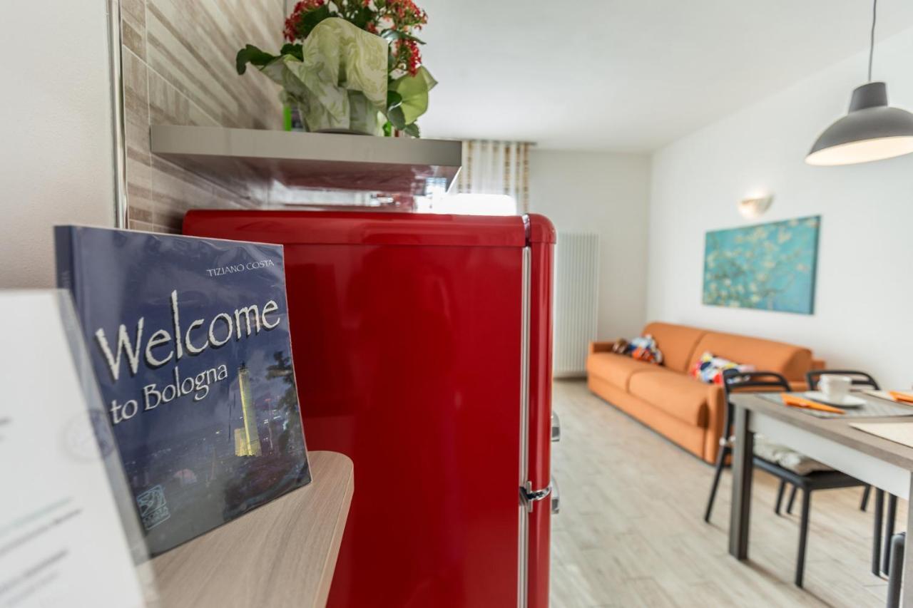 Martina, By Short Holidays Apartment Bologna