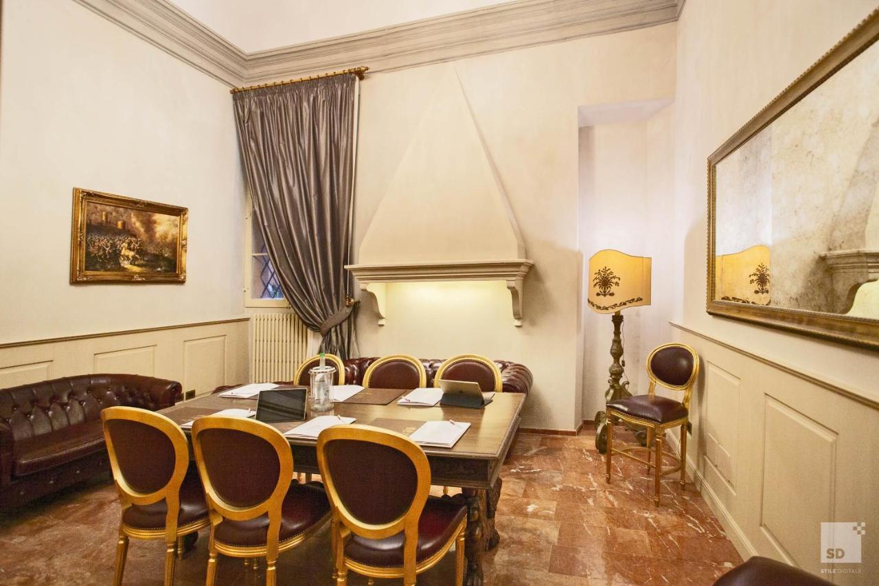 Cavour 3* Bologna