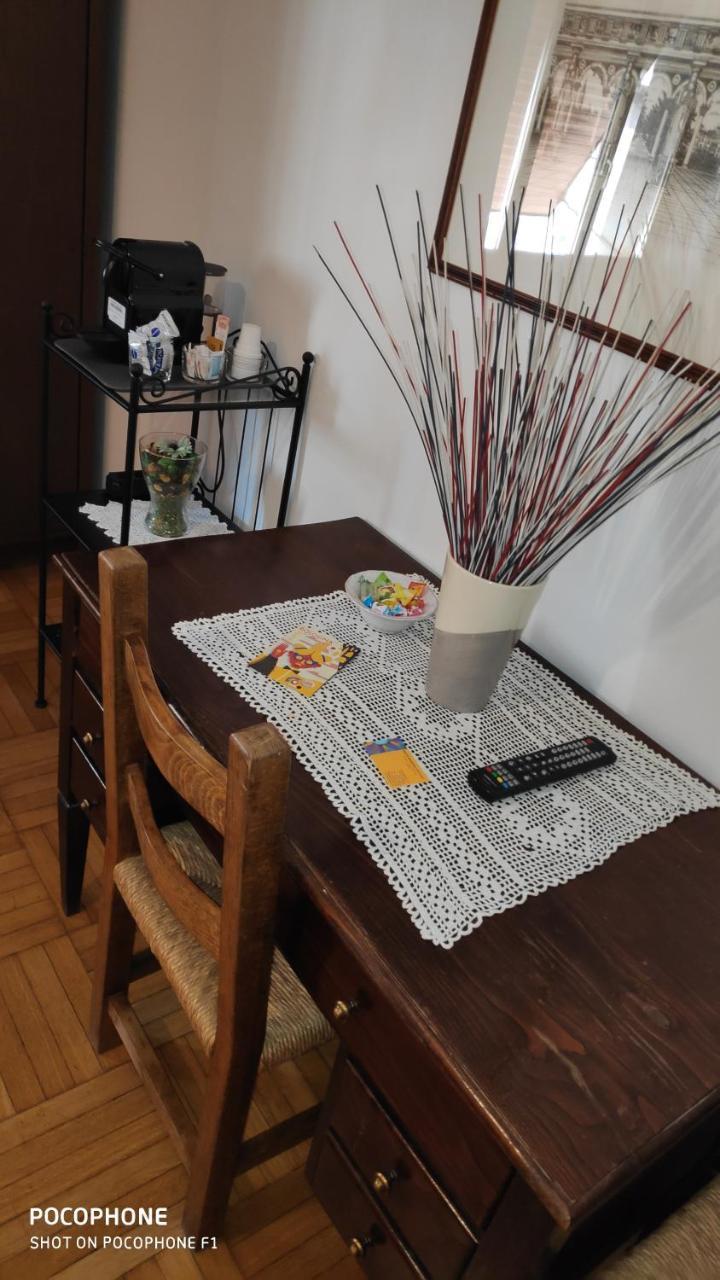 Bed & Breakfast Centrale Couette-café 3*