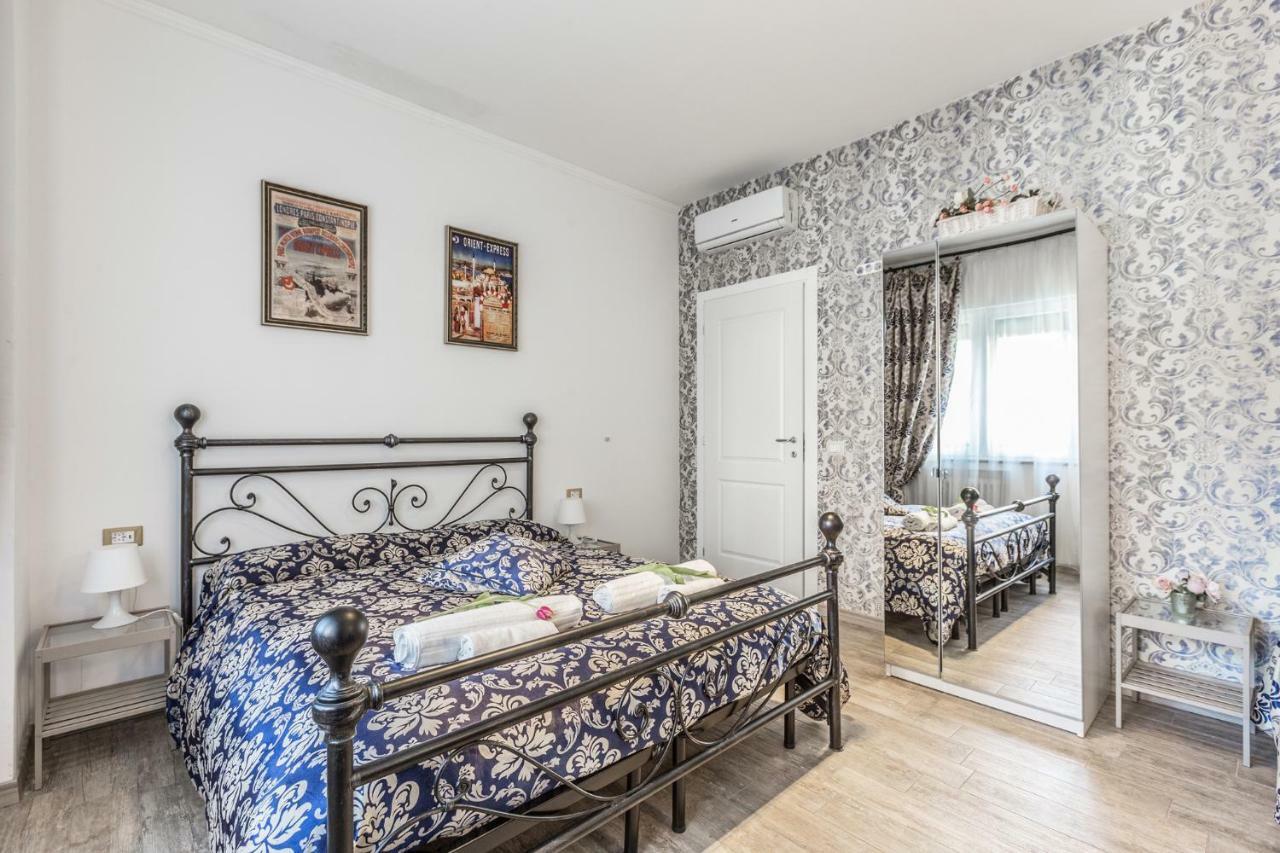 Guest house Central City Rooms
