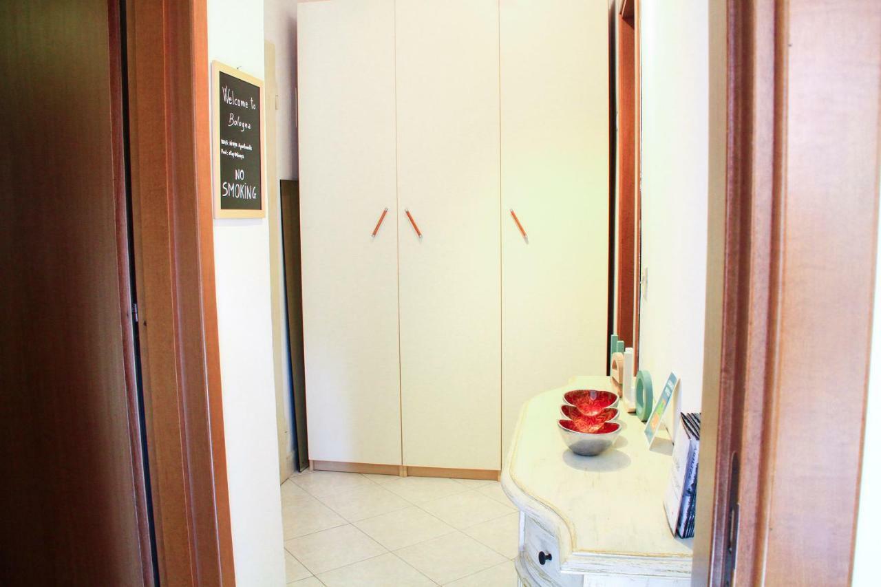 Hiwya - Is Where Are Apartamento