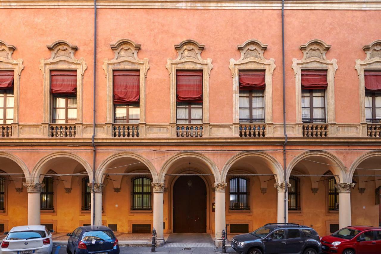 Bed & Breakfast Palazzo Di Alcina - Residenza D'epoca - Luxury 5*