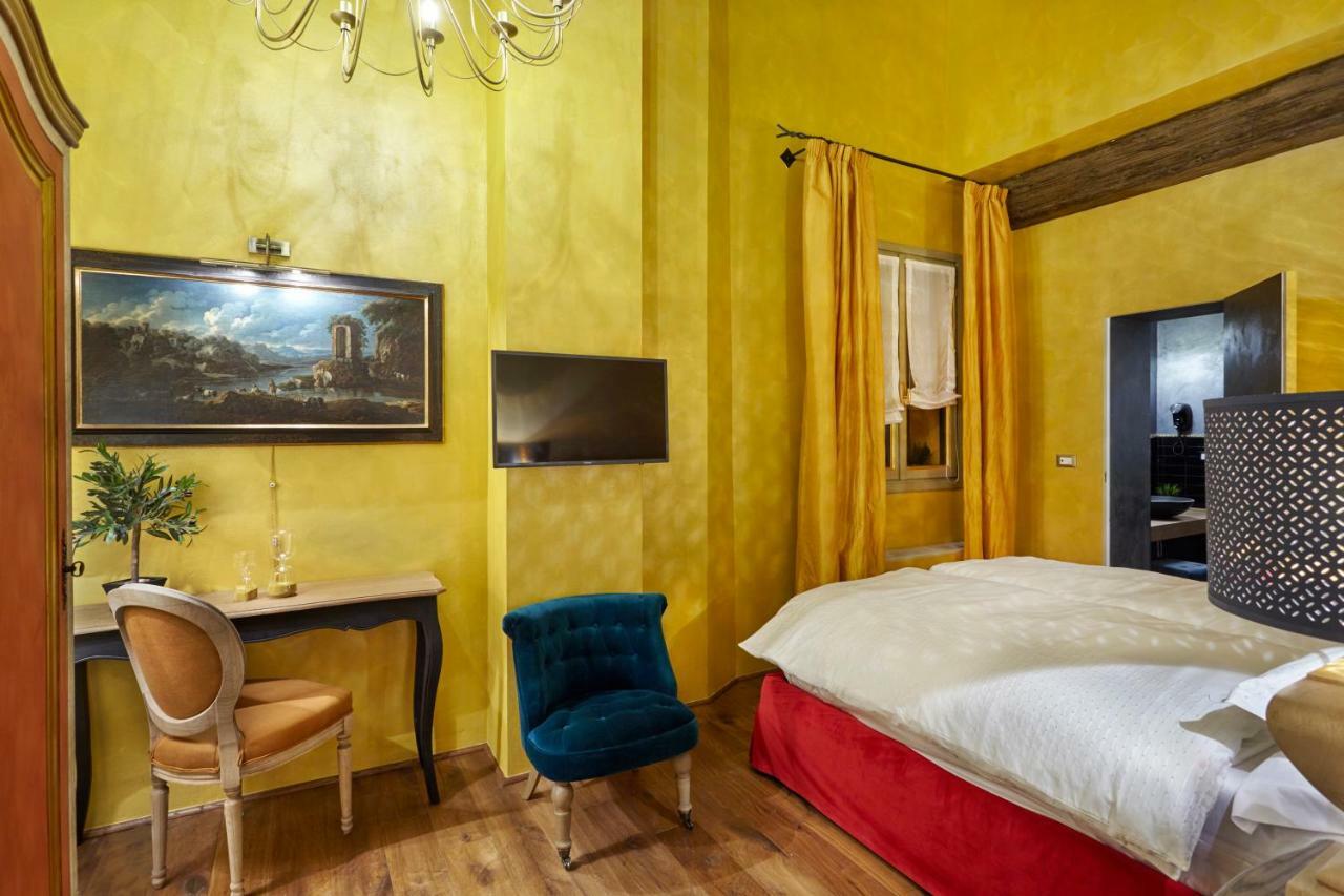 Palazzo Di Alcina - Residenza D'epoca - Luxury Bed & Breakfast Bologna