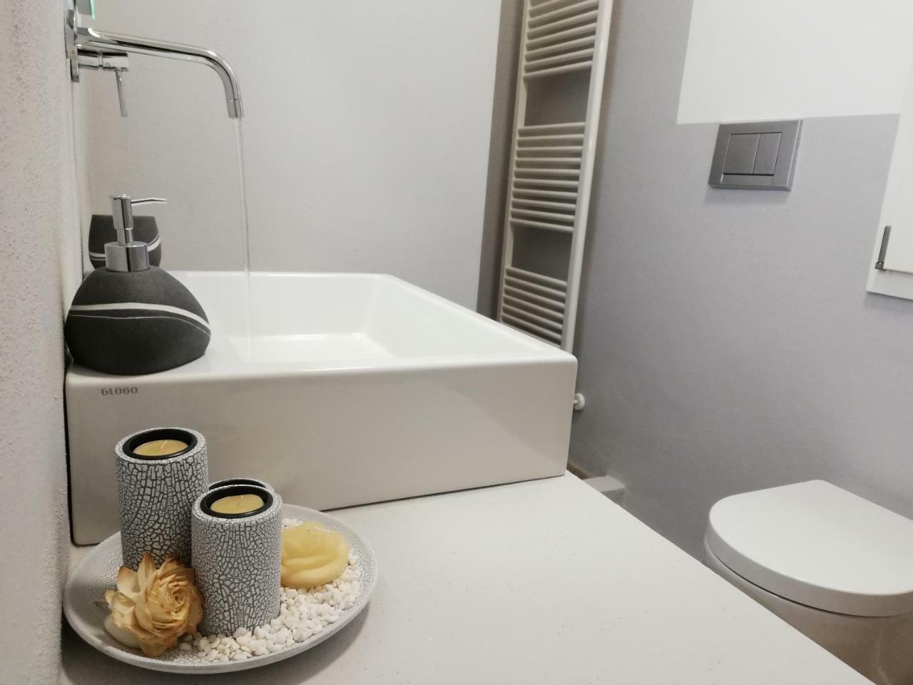 Acomodação com café da manhã  Stop Over Blq *