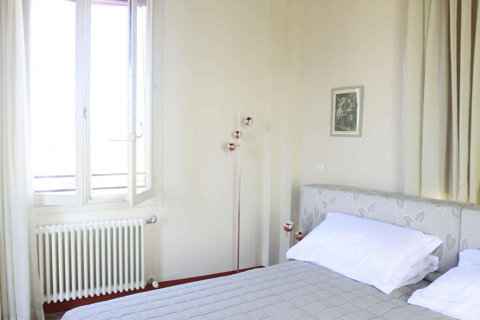Casa Isolani Charms Santo Stefano 3*