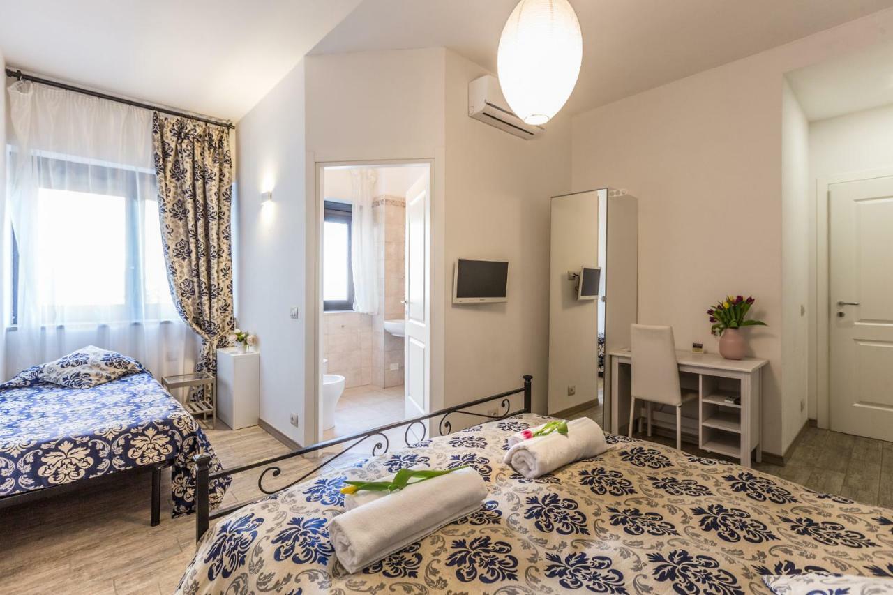 Central City Rooms Guest house 3*