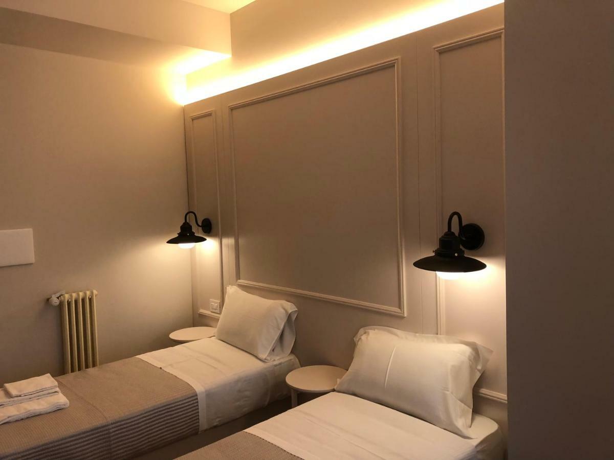 Bed & Breakfast Living 2 *