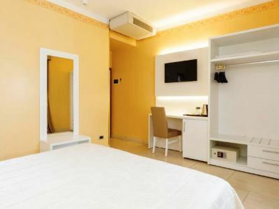 Hotel Hotel University
