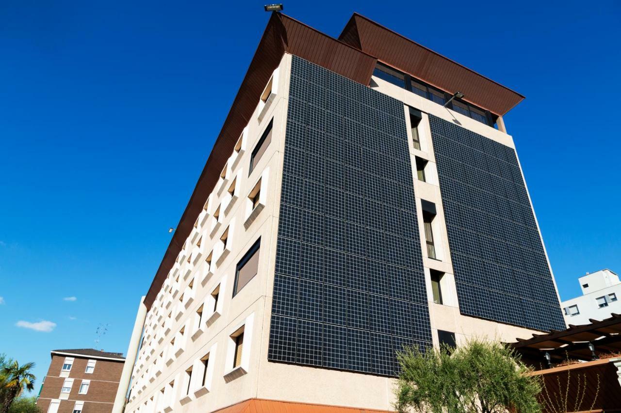 Jr Amadeus Hotel