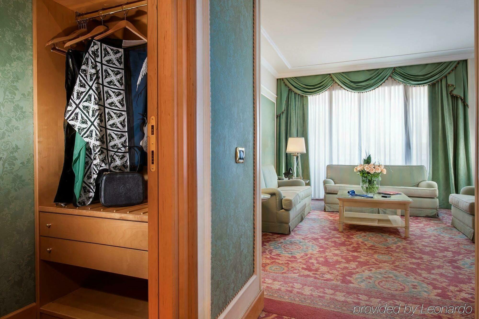 Hotel Royal Carlton