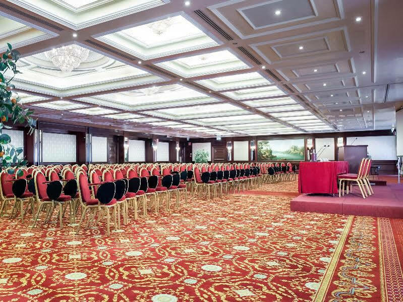 Hotel Royal Carlton 4*