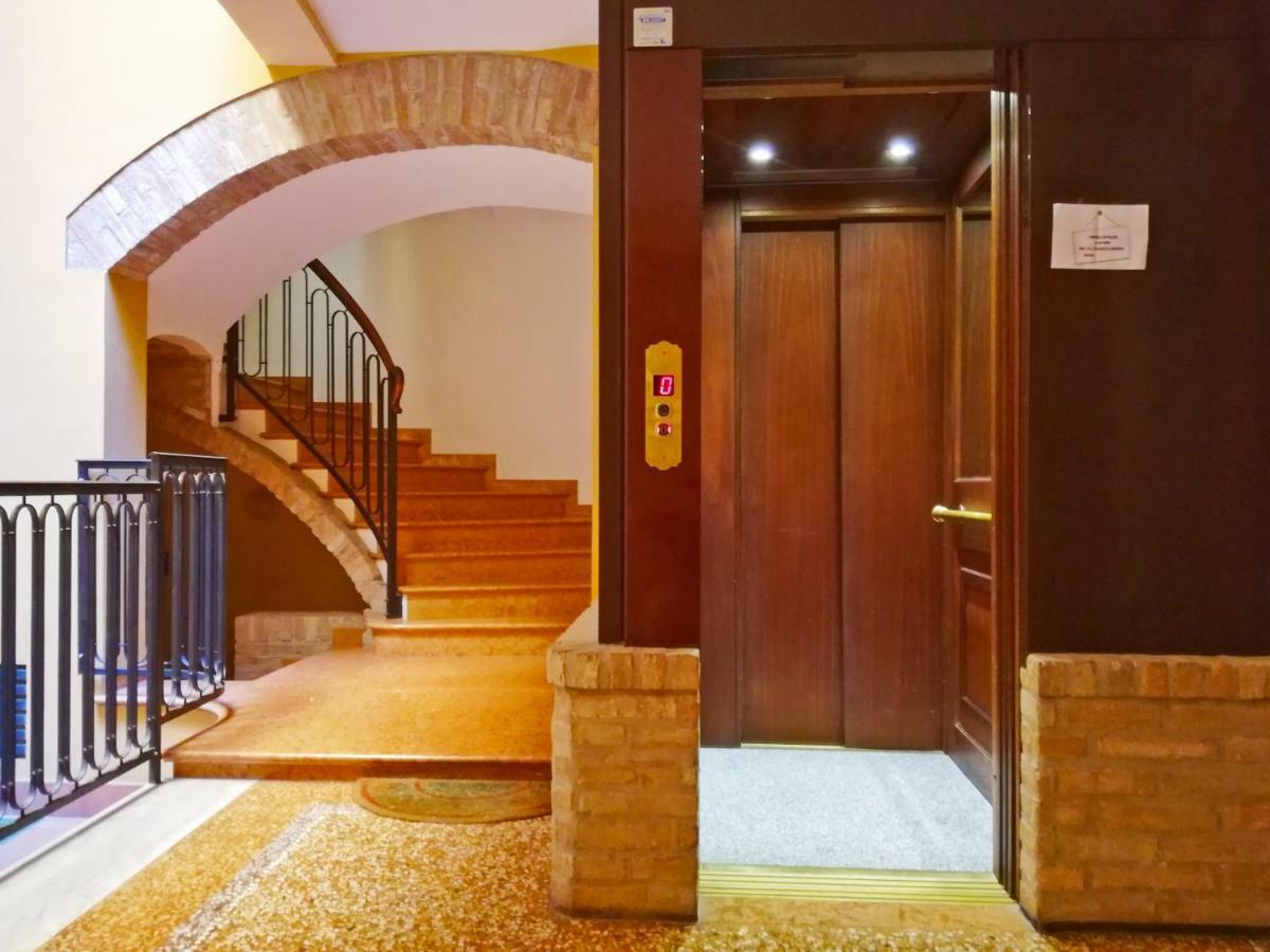 Yawhome Bed and breakfast Bolonia