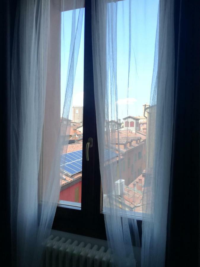 Yawhome Bologna