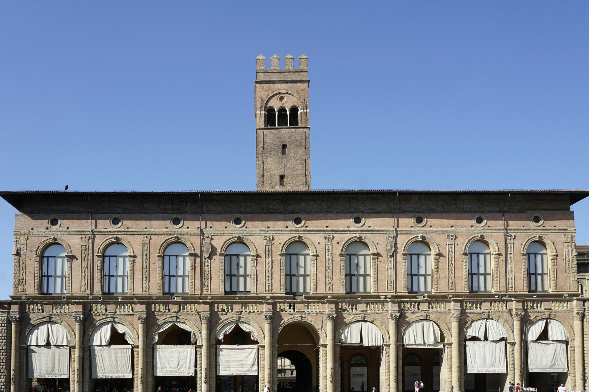 Affittacamere Casa Isolani Piazza Maggiore 1.0