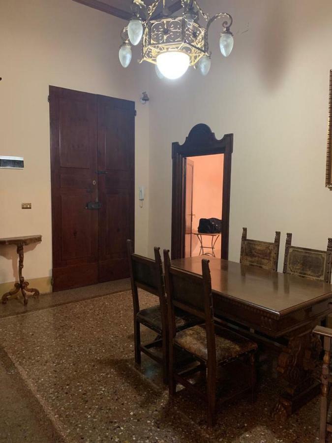 Palazzo Bargellini Panzacchi & Via De' Pepoli Appartement Bologne