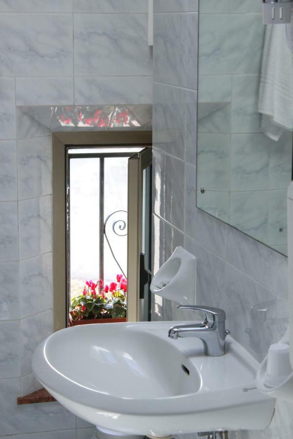 Azzurra Hotel 2*