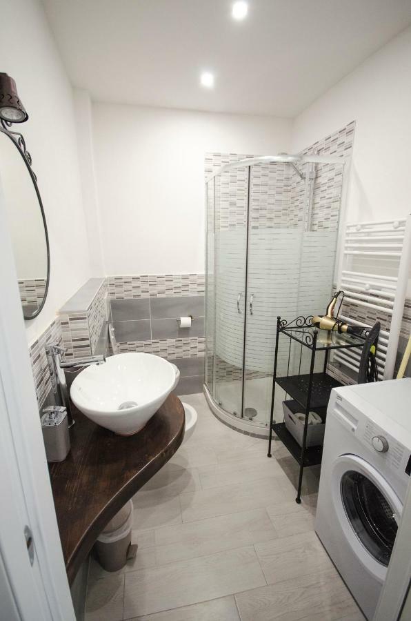 Bibiena Lodge, Moderno In Centro Apartamento