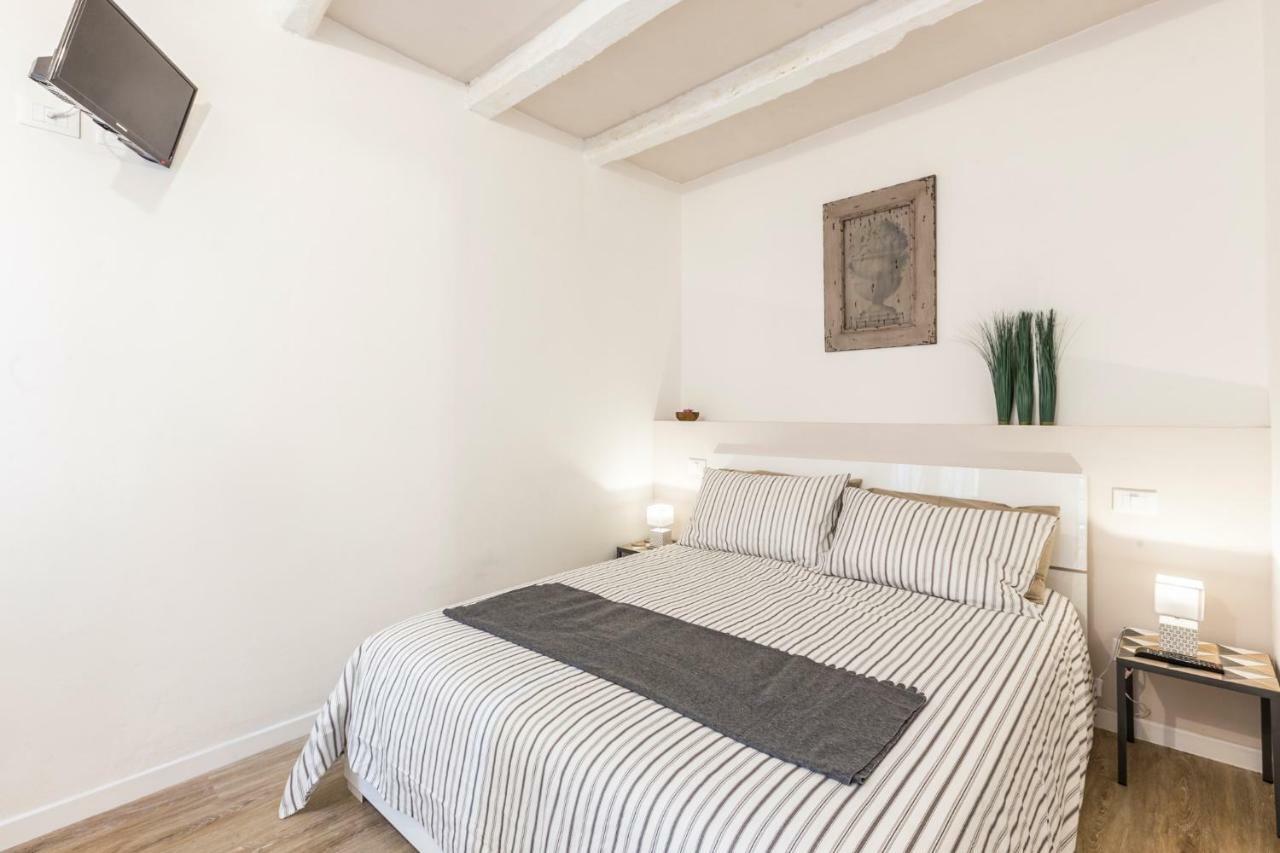Apartment Sweet 3