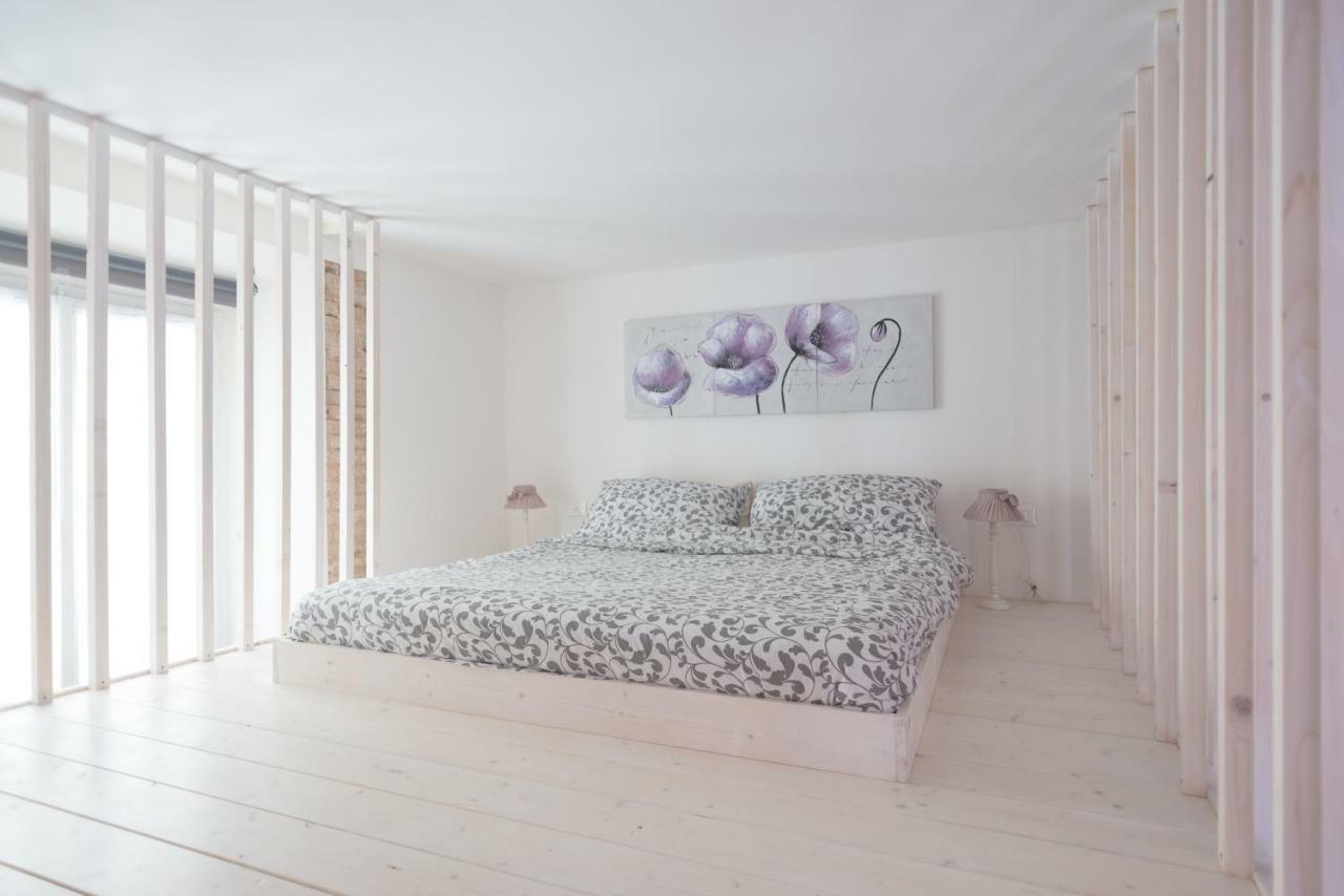 New Loft In The Heart Of Bologna