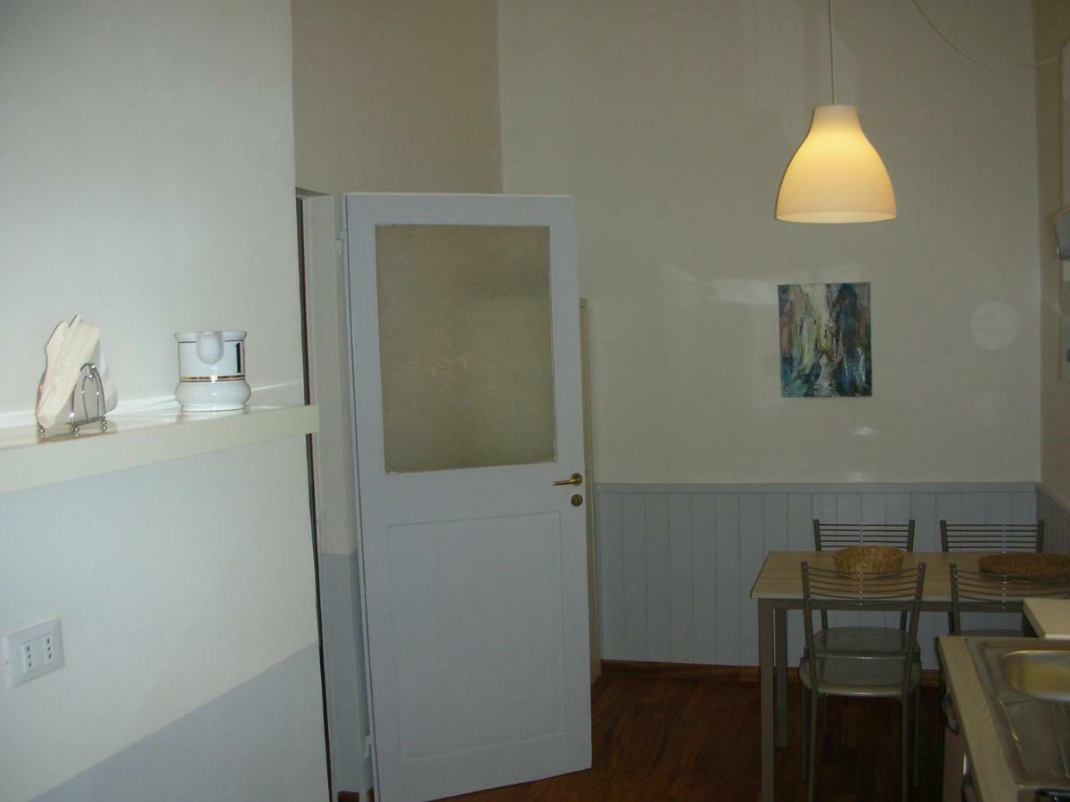 Apartment In Downtown *