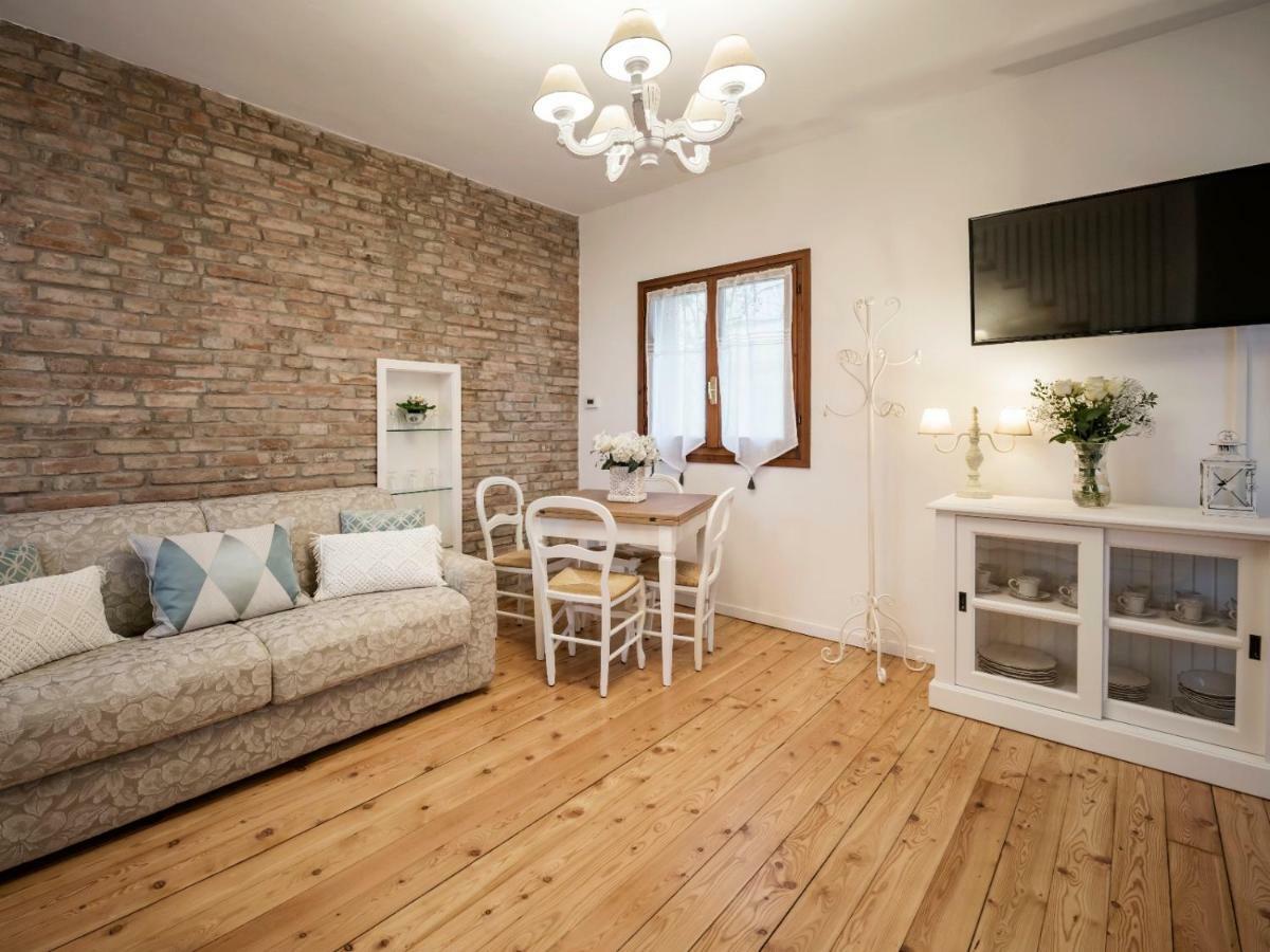 Accademia Al Colle Apartment