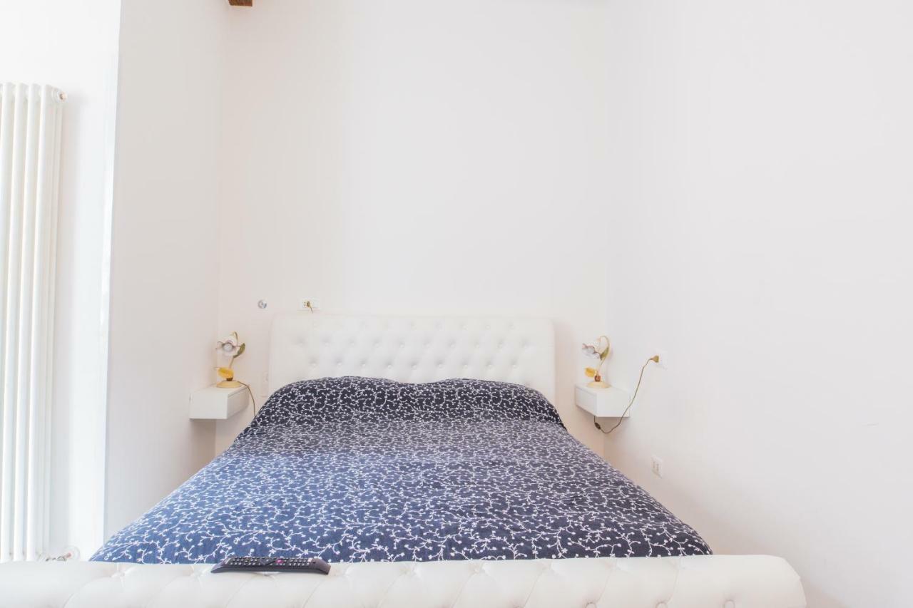 Bed & Breakfast Myrtha Bb