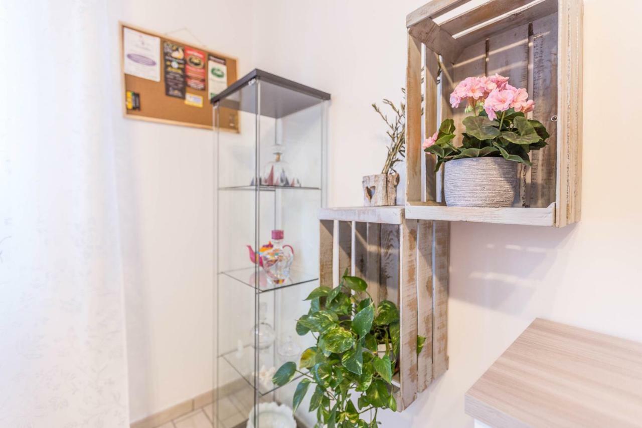 Apartment Green Kharkov || The Place Bo Bologna