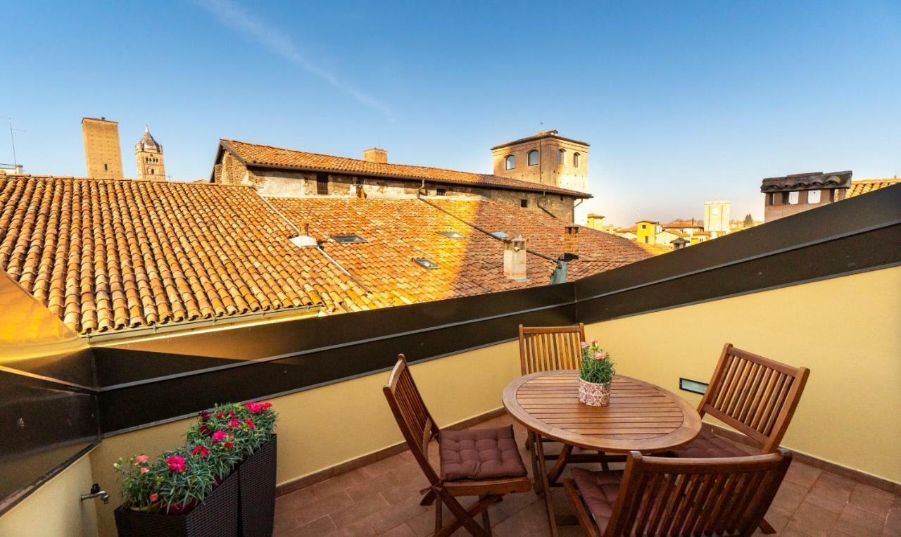 Asinelli Panoramic Rooftop, In Front Of The Two Towers Apartment *
