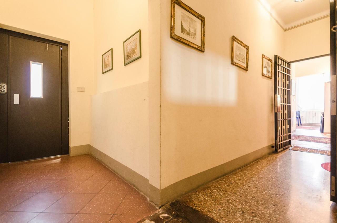 Lupari Apartment, Palazzo Storico Sotto Le Due Torri Appartement