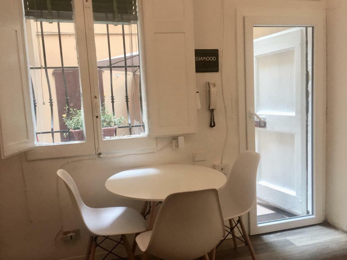 Portici Di Via Piella Apartamento