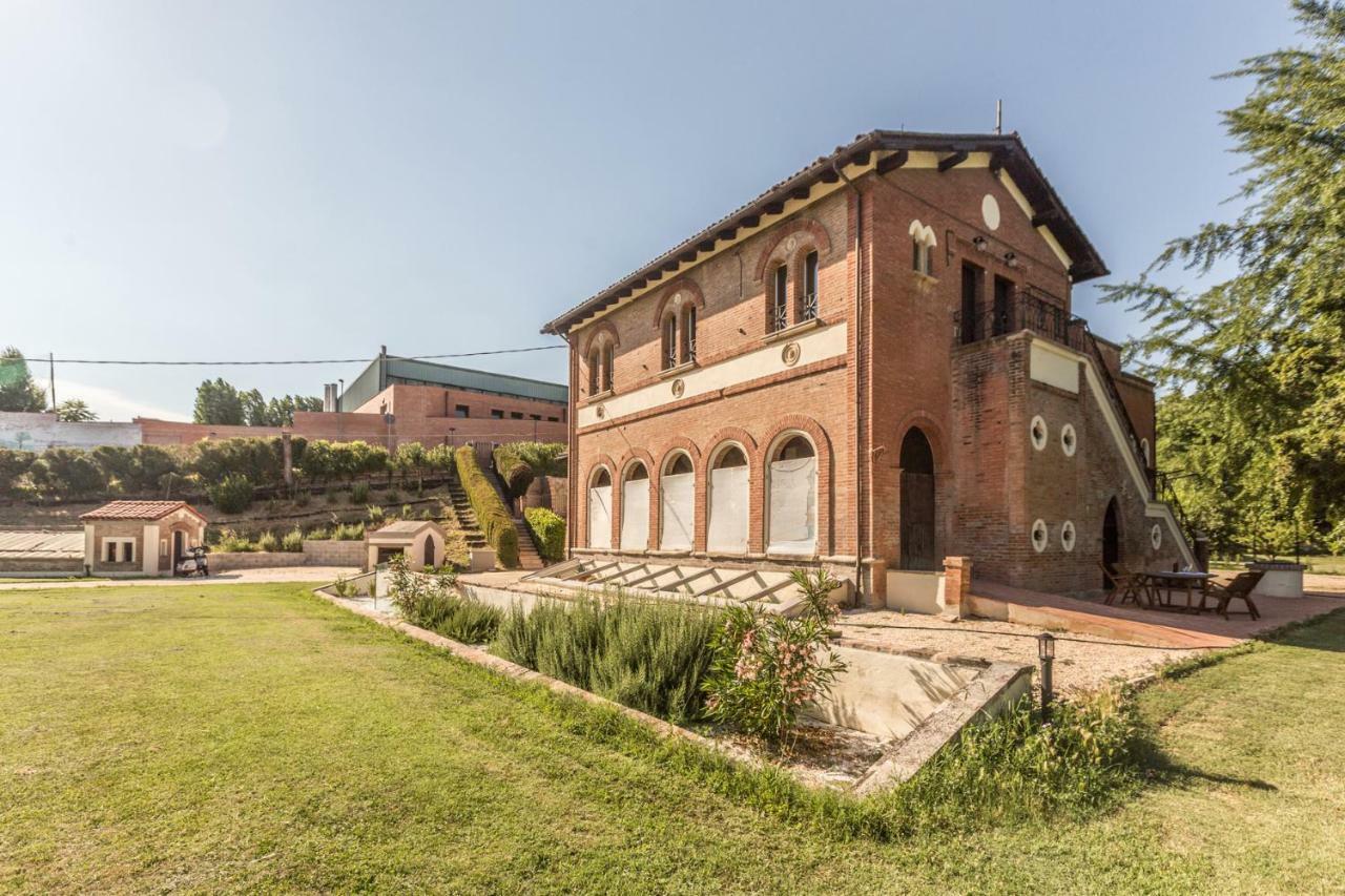 Borgo Sartoni Case Vacanze In Affitto * Bolonia