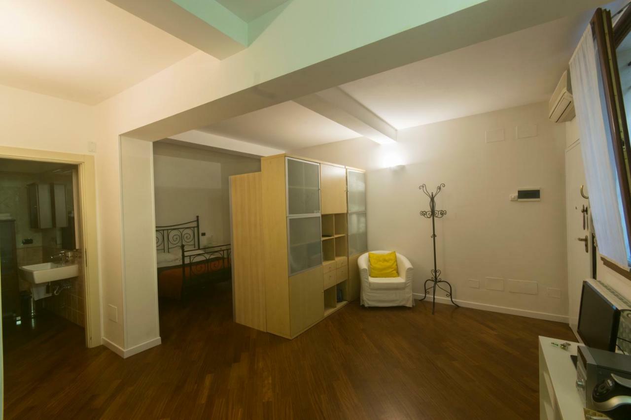 Bed & Breakfast Del Borgo - - *