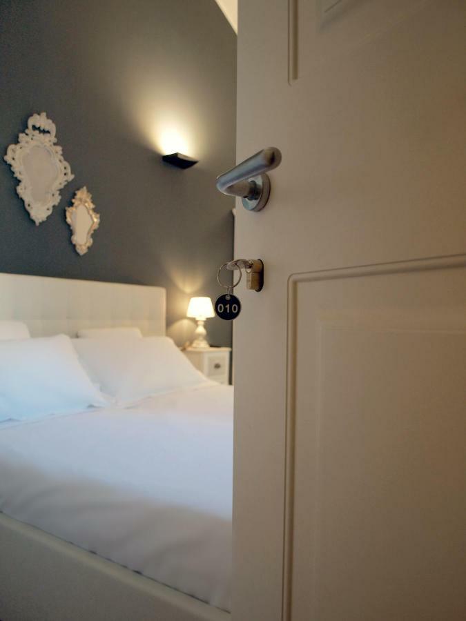 Cosmopolitan Guest house