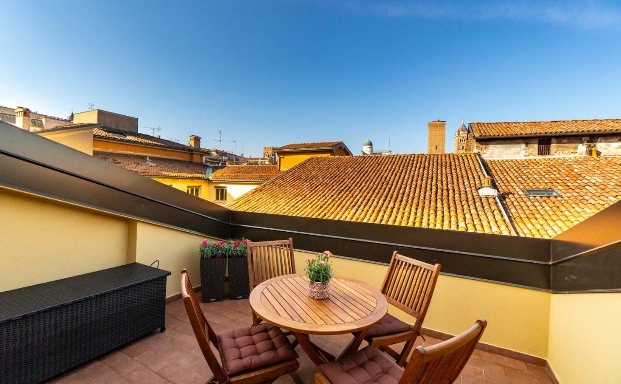 Lejlighed Asinelli Panoramic Rooftop, In Front Of The Two Towers *