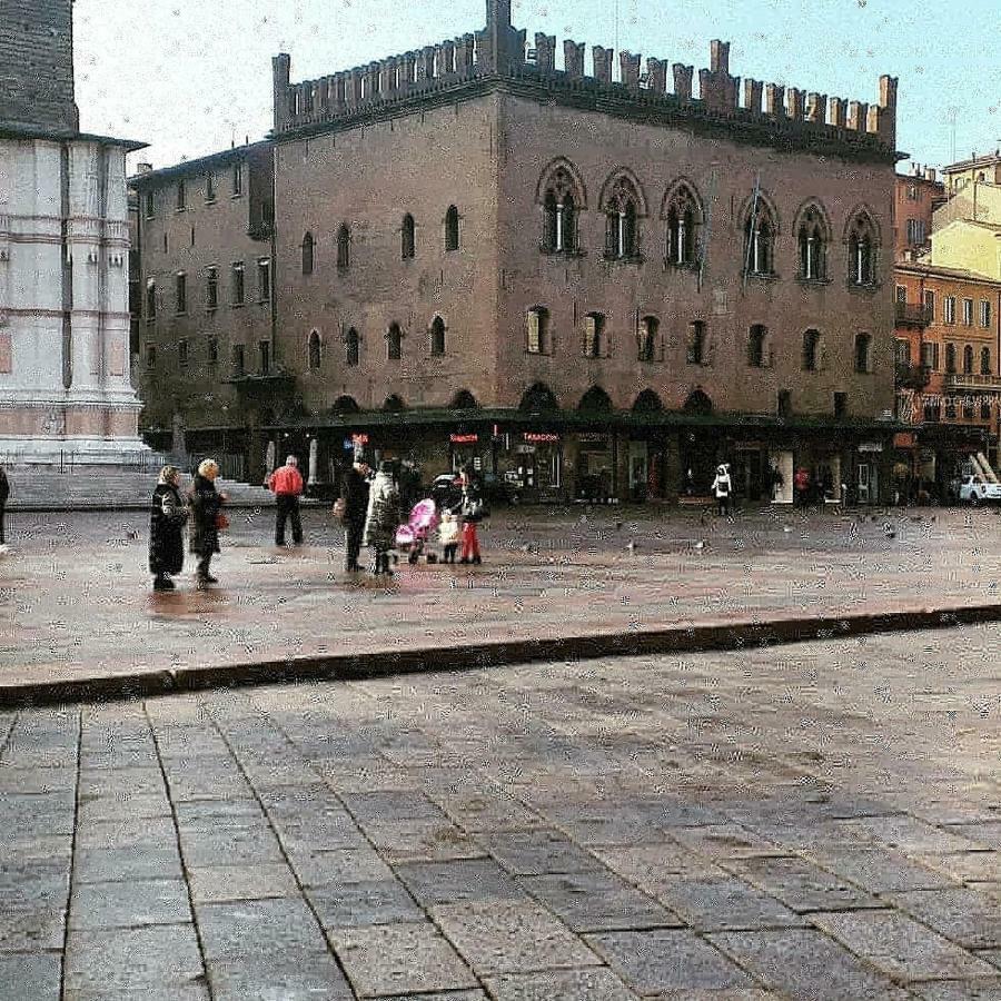San Vitale 2* Bologna