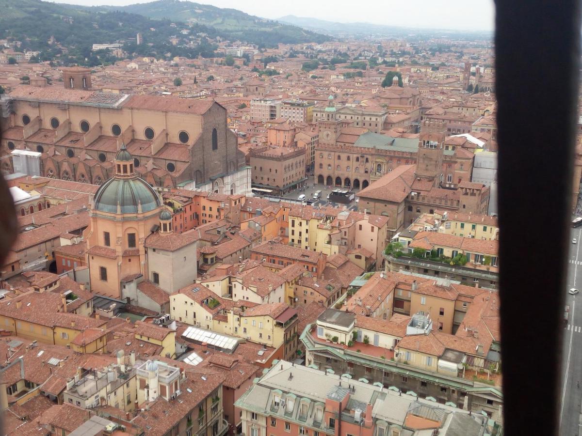 Marana 14 * Bologna