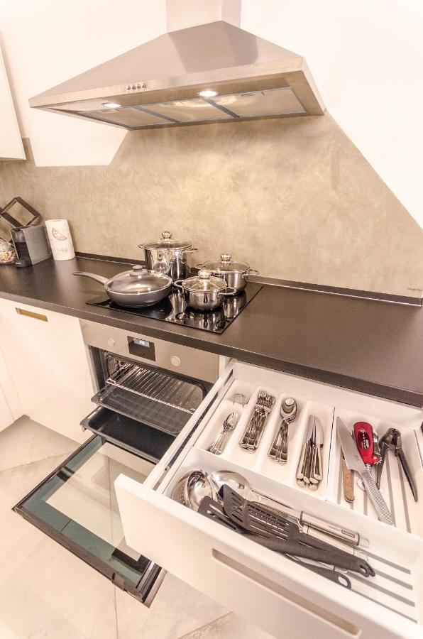 Apartamento Cartoleria Suite: Spazioso, Moderno E *