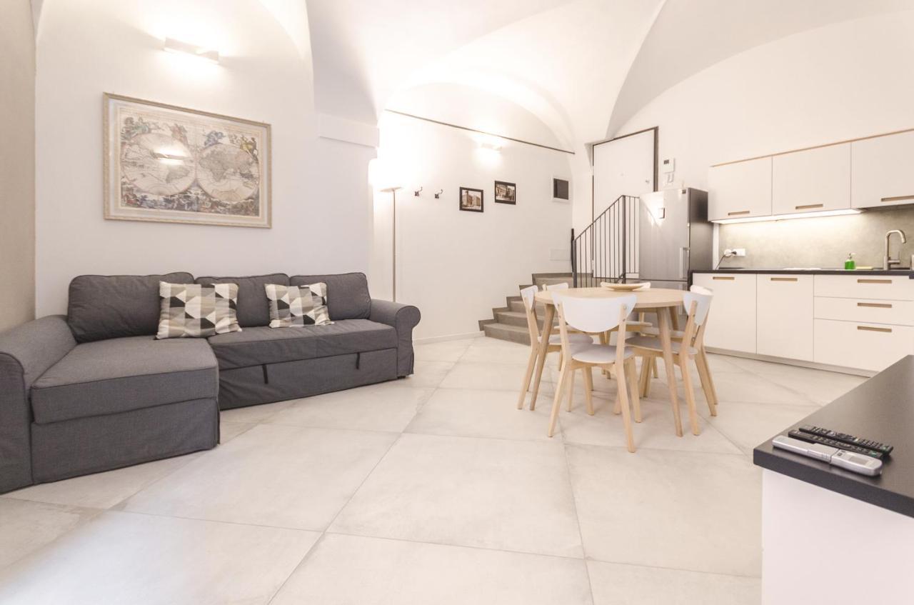 Cartoleria Suite: Spazioso, Moderno E Apartamento
