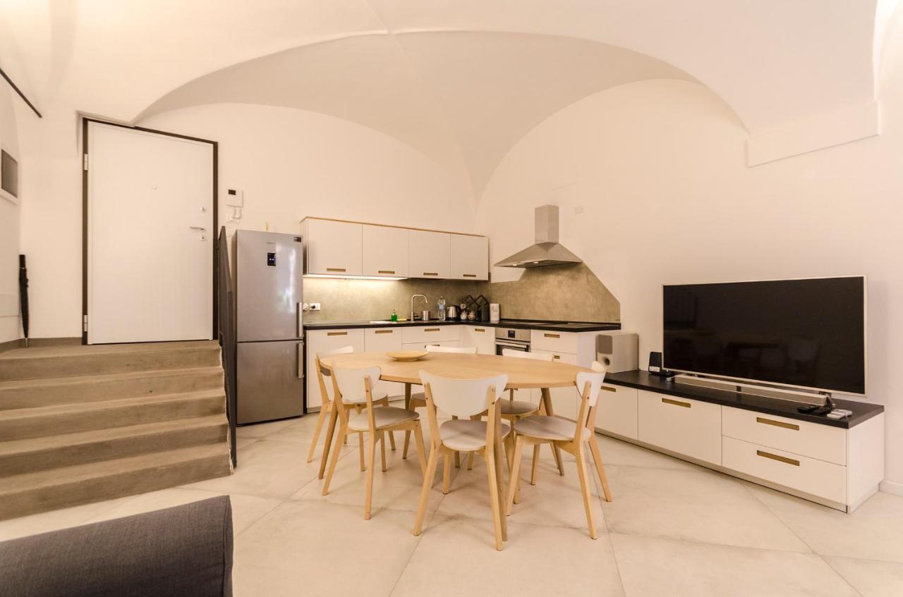 Cartoleria Suite: Spazioso, Moderno E Apartamento *
