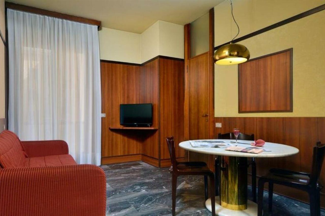 Hotel Grand Elite