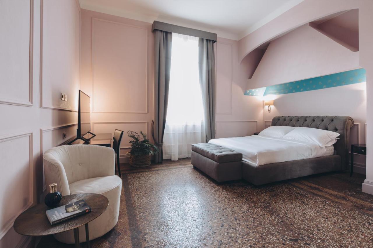 Gasthof Gregorini Bingham Art Luxury Bologna