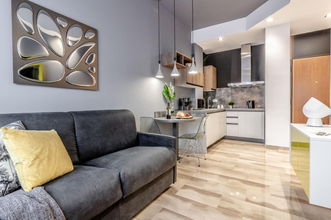 Ugo Bassi Apartamento
