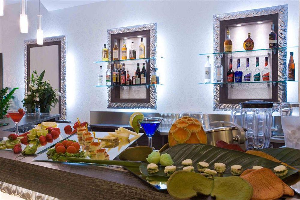 Cosmopolitan Hotel 4*