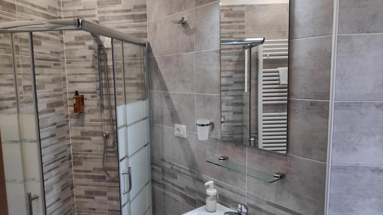 Bed & Breakfast Centrale Couette-café 3*