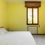 Classic Style Apartment By Wonderful Italy