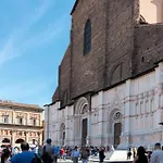 Due Torri Palace - Bolognacentro Luxury Rooms