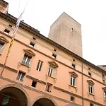 Palazzo Scappi Gardi Luxury Apartments