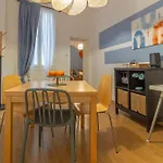 Cozy Threeroom Apartment In The Heart Of Bologna