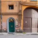 Getthekey Mura Di Porta S Felice